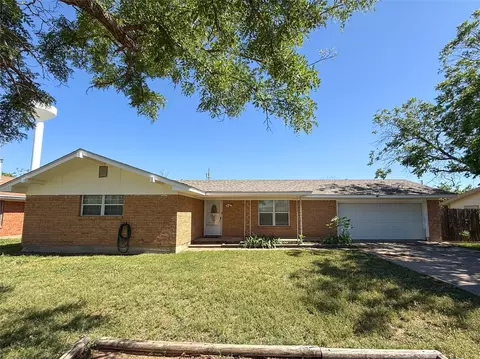 1503 4th St, Roscoe, TX 79545