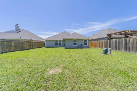 Exterior - 232 Lovers Path Dr, Springtown, TX 76082 photo 6 of 7