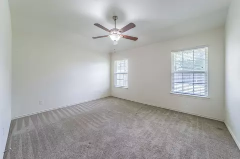 Bedroom - 232 Lovers Path Dr, Springtown, TX 76082 photo 4 of 5