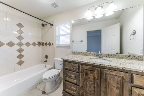 Bath - 232 Lovers Path Dr, Springtown, TX 76082 photo 1 of 2