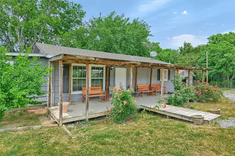 1631 Ballard Rd, Van Alstyne, TX 75495