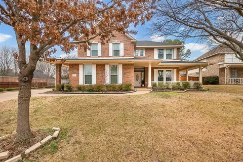 823 Doral Dr, Mansfield, TX 76063