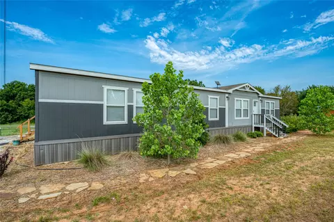 465 Hidden Holw, Gainesville, TX 76240