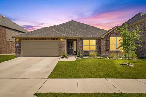 952 Sweeping Butte Dr, Haslet, TX 76052