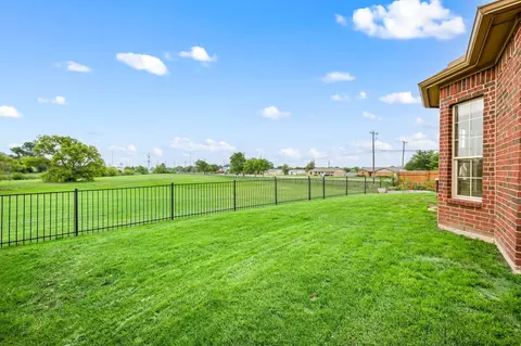 11404 Grapeleaf Dr, Fort Worth, TX 76244 photo 8