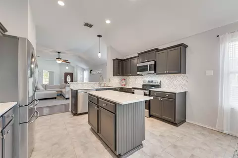 1101 Mount Olive Ln, Forney, TX 75126