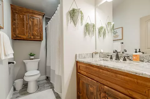 Bath - 3547 County Road 1092, Celeste, TX 75423 photo 4 of 4