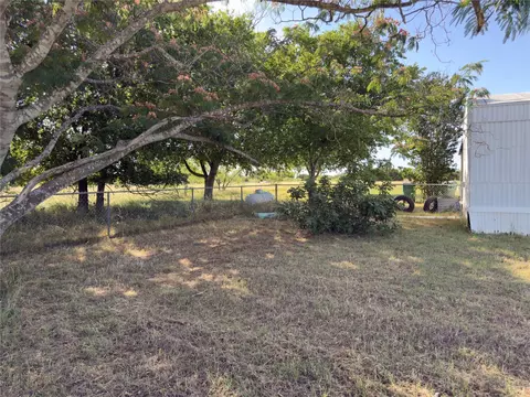 406 Jonah Ln, Mcgregor, TX 76657 photo 13