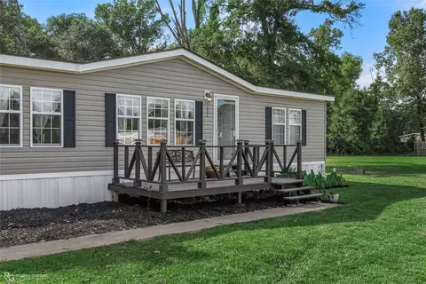 122 Live Oak Dr, Stonewall, LA 71078