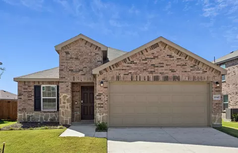 2048 Pleasant Knoll Cir, Forney, TX 75126