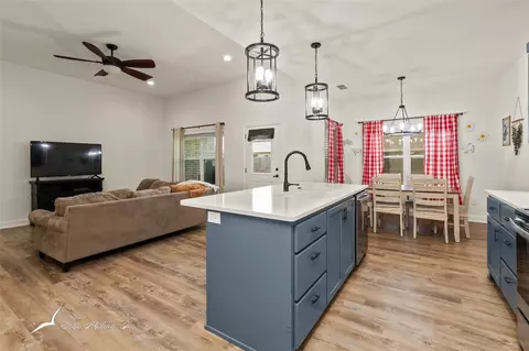 Kitchen - 7010 Jet Stream Dr, Abilene, TX 79606 photo 2 of 4