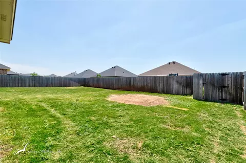 Exterior - 7010 Jet Stream Dr, Abilene, TX 79606 photo 5 of 6