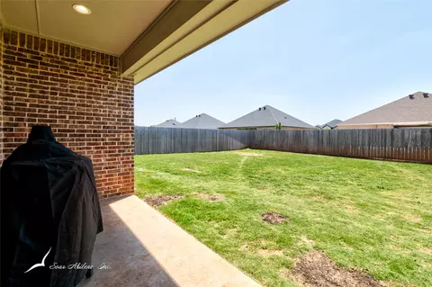 Exterior - 7010 Jet Stream Dr, Abilene, TX 79606 photo 4 of 6