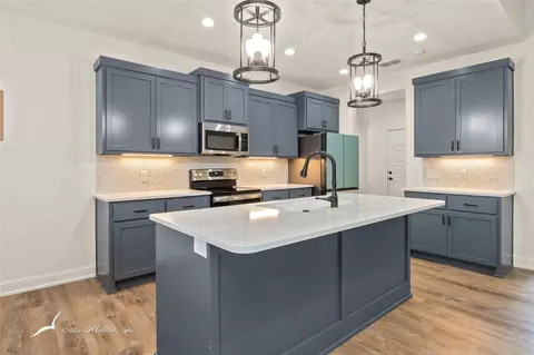 Kitchen - 7010 Jet Stream Dr, Abilene, TX 79606 photo 4 of 4
