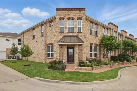 222 Emma Dr, Lewisville, TX 75057