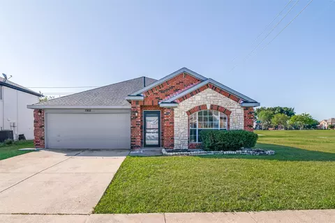 7302 Armstrong Ln, Rowlett, TX 75089