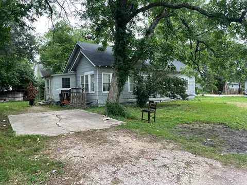 801 E Limestone Ave, Mart, TX 76664 photo 2
