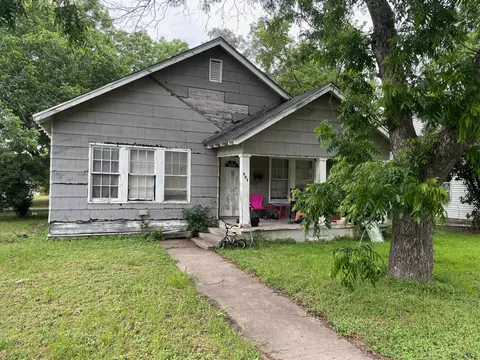 801 E Limestone Ave, Mart, TX 76664