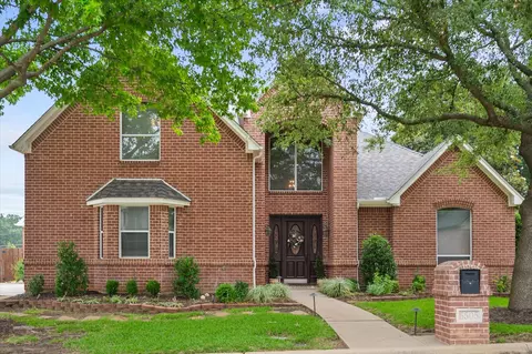 5505 Moorewood Dr, Arlington, TX 76017