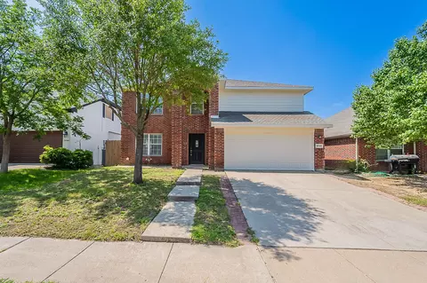 10145 Chapel Springs Trl, Fort Worth, TX 76116