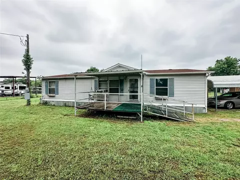 8656 S Fm 730, Azle, TX 76020