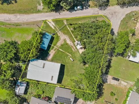 3247 Sandyhook Bnd, Wills Point, TX 75169