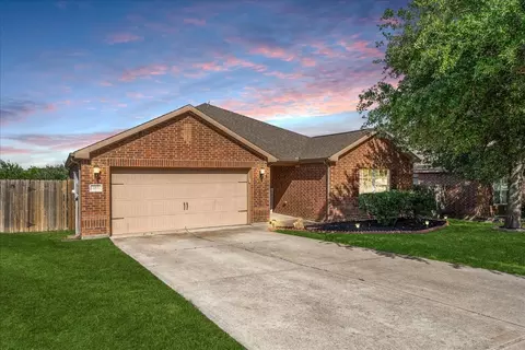 183 Dodge City Trl, Newark, TX 76071