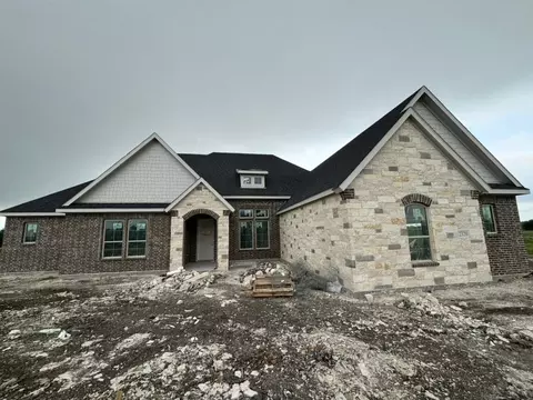 2320 Gypsum St, Krum, TX 76249