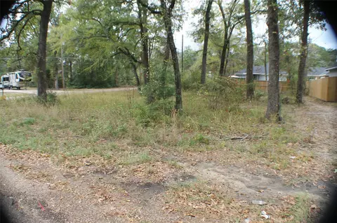 6101 Chickasaw Dr, Mabank, TX 75156