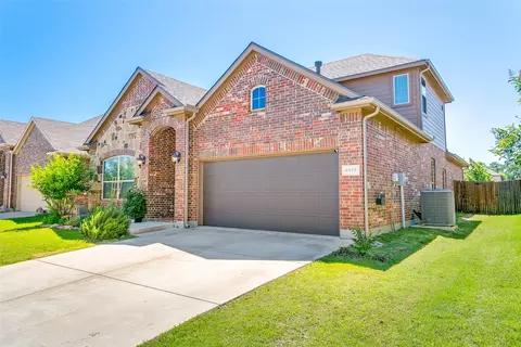 4012 Gennaker Dr, Denton, TX 76210