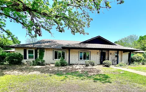 501 Sunset Dr, Marlin, TX 76661