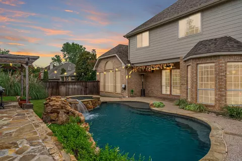 1912 White Oak Rd, Mckinney, TX 75072