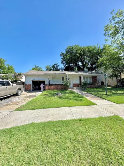 5521 Hightower St, Fort Worth, TX 76112