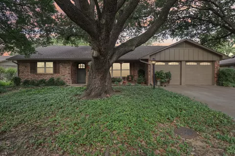 1113 Stanley St, Denton, TX 76201