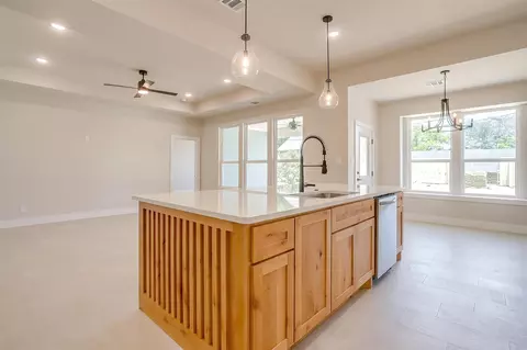 2602 23rd St, Fort Worth, TX 76106