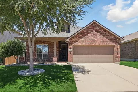 7113 Creighton Ct, Fort Worth, TX 76120