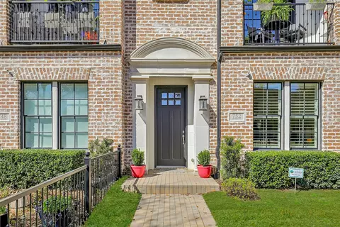 752 Sid Rich Dr, Irving, TX 75039 photo 2