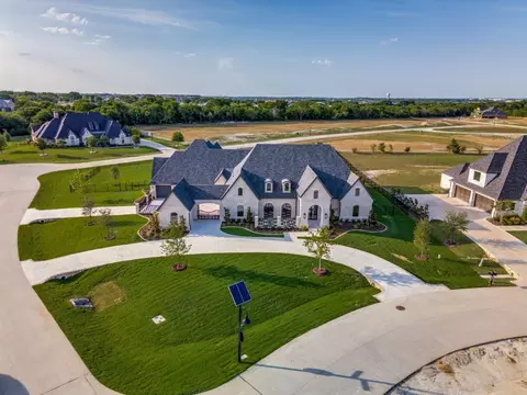 651 Louise Dr, Fairview, TX 75069