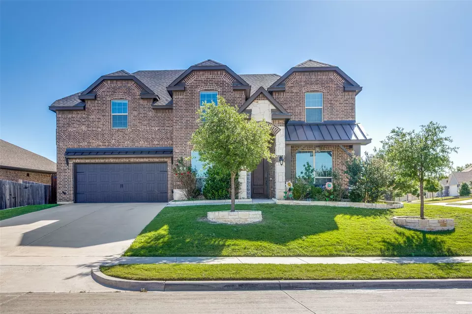 Exterior - 6829 Fire Dance Dr, Benbrook, TX 76126 photo 1 of 2