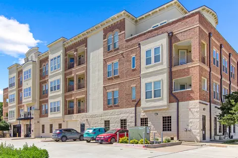 800 E 15th St #304, Plano, TX 75074