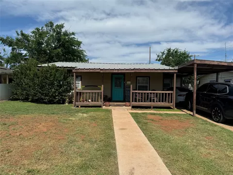 1206 S Crockett Dr, Abilene, TX 79605