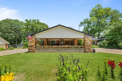 2816 Nottingham Dr, Denton, TX 76209
