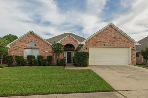 6233 Roaring Springs Dr, North Richland Hills, TX 76180