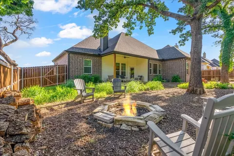 184 Lakeview Cir, Pilot Point, TX 76258 photo 31