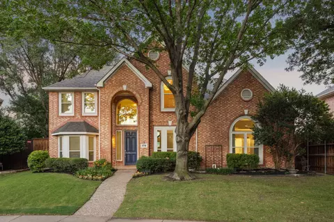 2716 Meadow Hills Ln, Plano, TX 75093