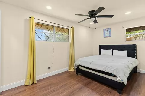 Bedroom - 1145 E Sunset St, Waco, TX 76704 photo 3 of 6