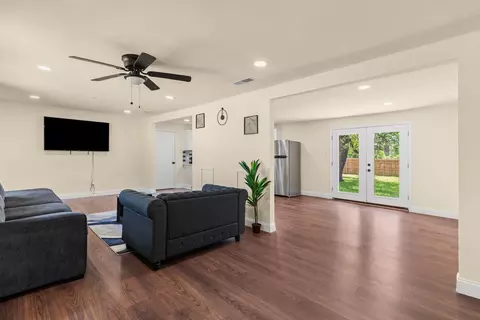 Living - 1145 E Sunset St, Waco, TX 76704 photo 1 of 1