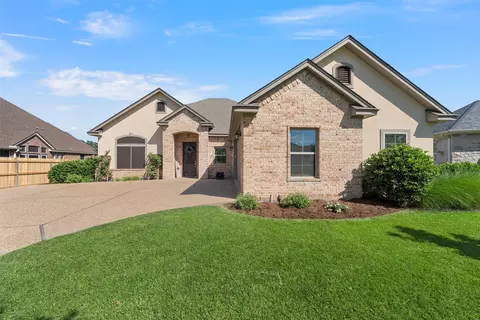 41 N Shore Cir, Waco, TX 76708 photo 2