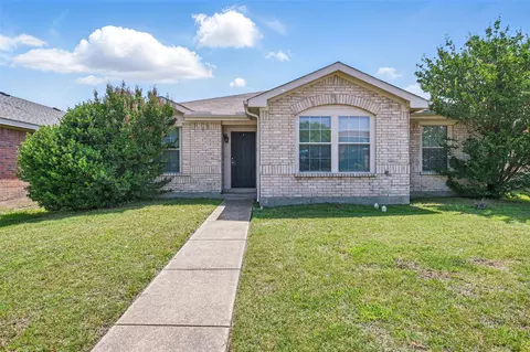 2712 Murphy Dr, Lancaster, TX 75134