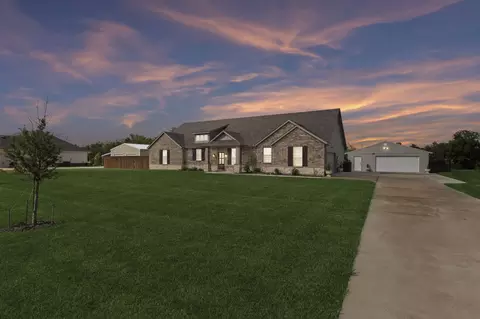 2410 Blackjack Oak Rd, Terrell, TX 75161